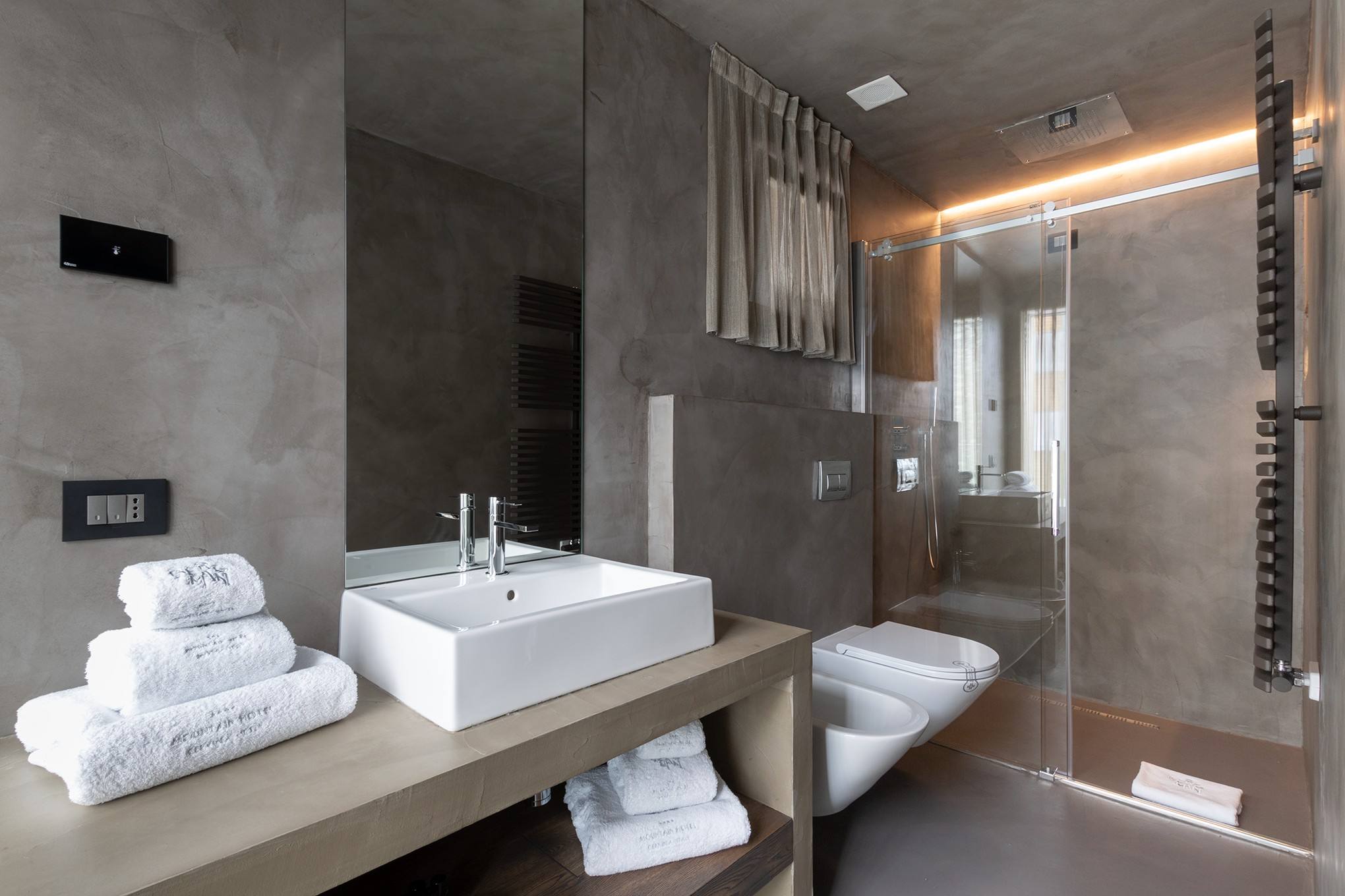 Bagno della Camera Standard